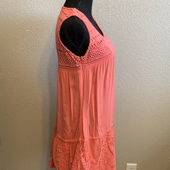 Monoreno lace and crocheted dress size small - Picture 4 of 8